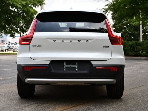 Used 2024 Volvo XC40 B5 Plus w/ Protection Package Premier AWD/4WD image 6