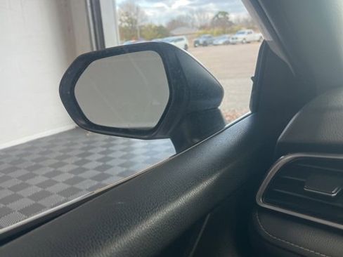 Used 2023 Toyota Camry SE image 30