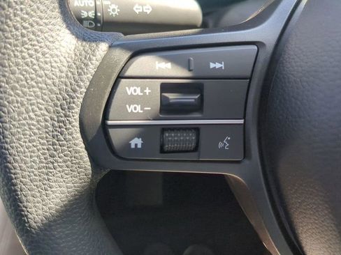 New 2026 Honda HR-V LX image 19