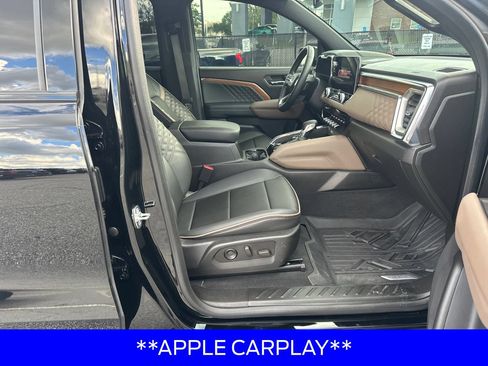 Used 2024 GMC Canyon Denali AWD/4WD image 13
