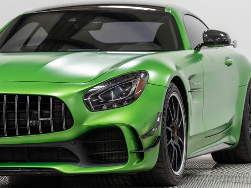 Used 2018 Mercedes-Benz AMG GT R image 8
