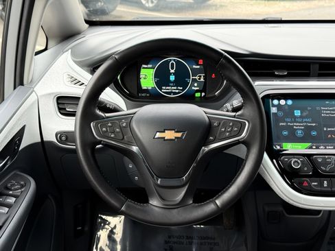 Used 2020 Chevrolet Bolt LT FWD image 27