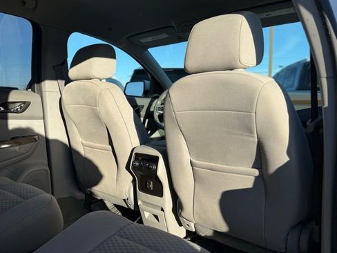 Used 2019 GMC Acadia SLE w/ LPO, Floor Liner Package image 20