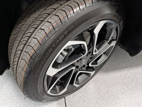 New 2026 Chevrolet Trax RS w/ Driver Confidence Package FWD image 9