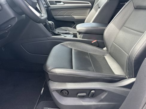 Used 2023 Volkswagen Atlas SE image 11