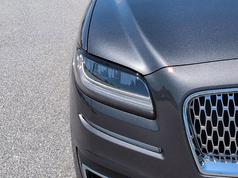 Used 2020 Lincoln Nautilus Reserve w/ Equipment Group 201A FWD image 11