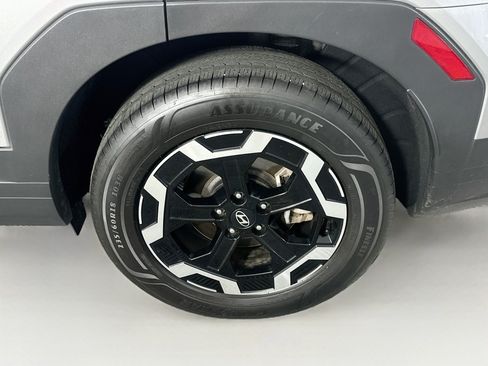 Used 2025 Hyundai Santa Fe SEL FWD image 11