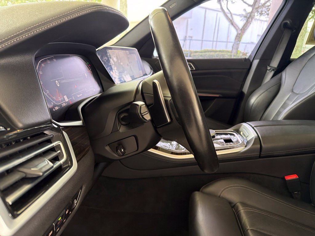 Used 2021 BMW X5 xDrive40i w/ M Sport Package AWD/4WD image 50