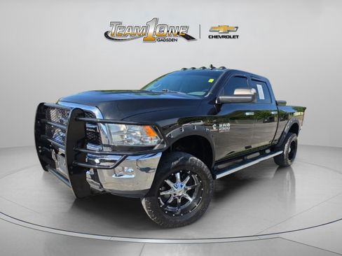 Used 2018 RAM 2500 SLT w/ Luxury Group AWD/4WD image 4
