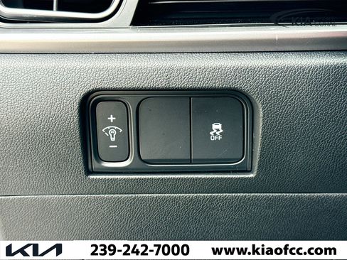 New 2026 Kia Sorento LX image 33