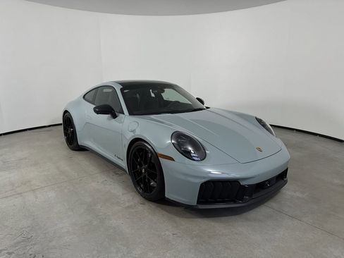 New 2026 Porsche 911 Carrera 4 GTS image 9