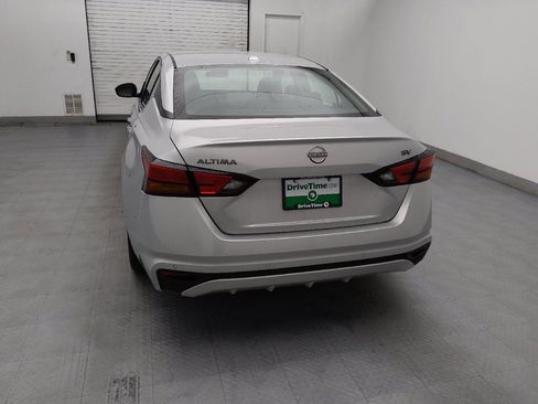 Used 2024 Nissan Altima 2.5 SV image 6