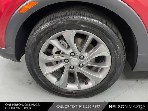 Used 2020 Buick Encore GX Essence w/ Experience Buick Package AWD/4WD image 13