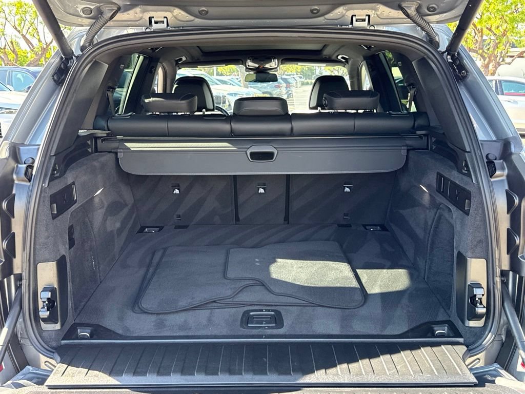 Used 2026 BMW X5 sDrive40i w/ M Sport Package RWD image 16
