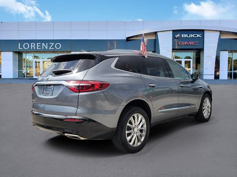 Used 2021 Buick Enclave Premium w/ Sun and Sites Package FWD image 5