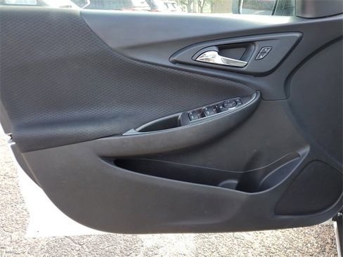 Used 2022 Chevrolet Malibu RS image 16