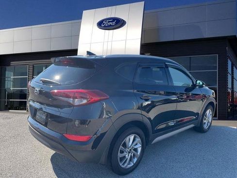 Used 2018 Hyundai Tucson SEL Plus image 2