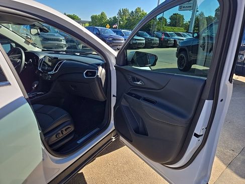 Used 2024 Chevrolet Equinox Premier AWD/4WD image 74