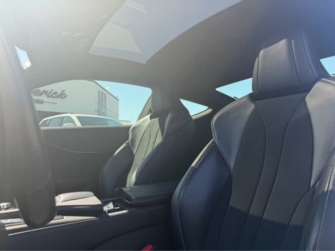 Used 2018 Lexus LC 500 Coupe w/ Sport Package RWD image 7