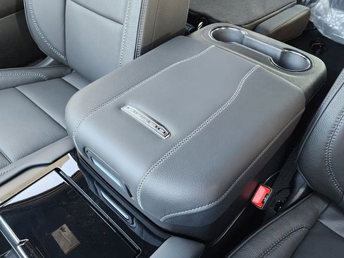 New 2026 GMC Yukon Denali w/ Sun & Power Step Package image 36