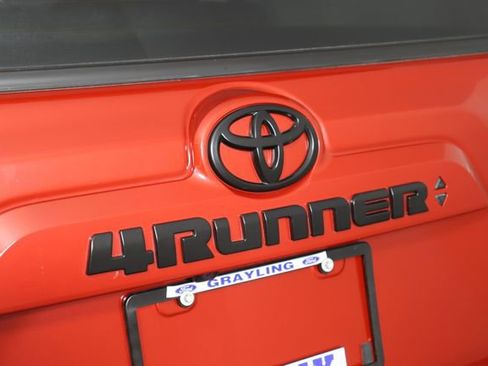 Used 2022 Toyota 4Runner SR5 Premium image 25
