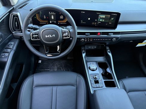 New 2025 Kia Sorento EX image 18
