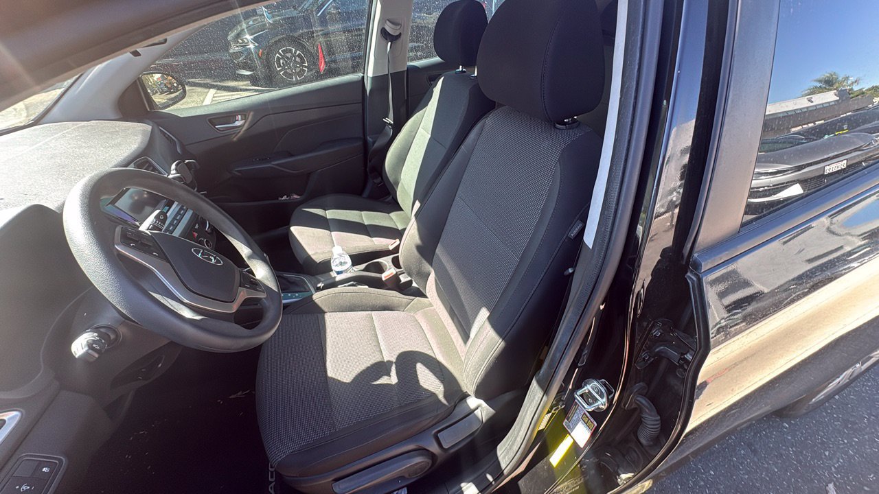 Used 2019 Hyundai Accent SE FWD image 5