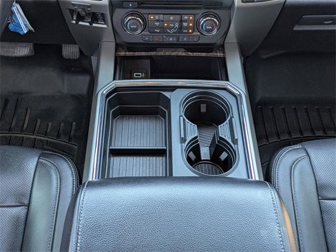 Used 2017 Ford F250 Lariat w/ Chrome Package image 20