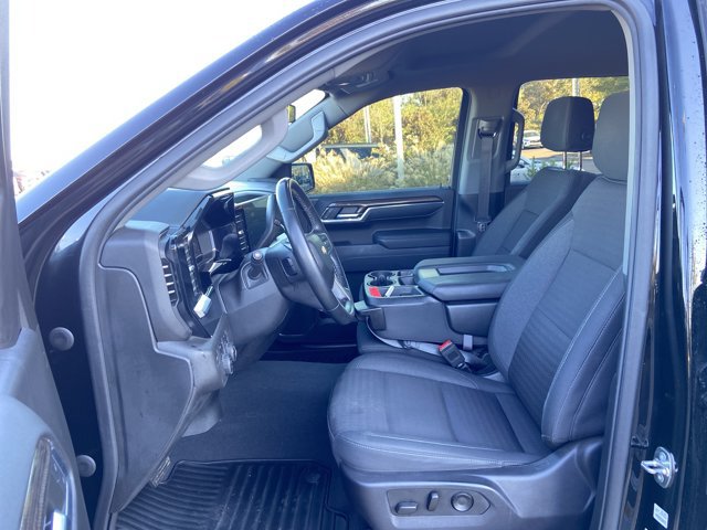 Used 2023 Chevrolet Silverado 1500 LT w/ Z71 Off-Road Package AWD/4WD image 34