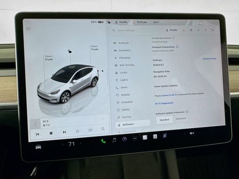 Used 2023 Tesla Model Y Long Range AWD/4WD image 47
