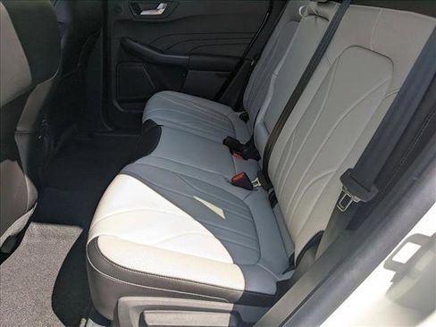 New 2025 Ford Escape SE w/ PHEV Premium Package FWD image 15