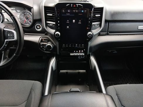 Used 2023 RAM 1500 Lone Star AWD/4WD image 3