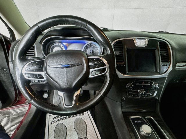 Used 2019 Chrysler 300 Touring w/ Driver Convenience Group AWD/4WD image 10