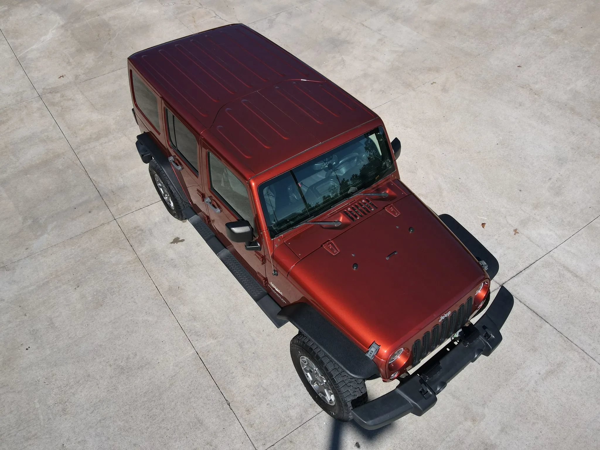 Used 2014 Jeep Wrangler Unlimited Sahara w/ Connectivity Group AWD/4WD image 48