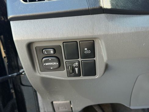Used 2011 Toyota Prius Three image 13