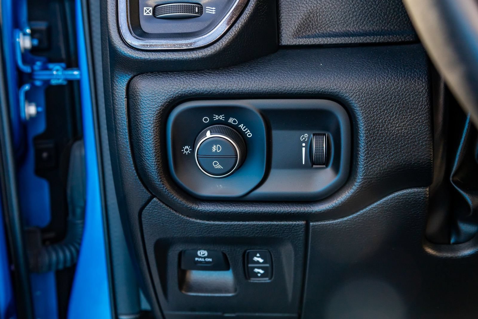 Used 2023 RAM 1500 Big Horn AWD/4WD image 22