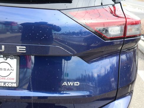 Certified 2025 Nissan Rogue SV AWD/4WD image 33