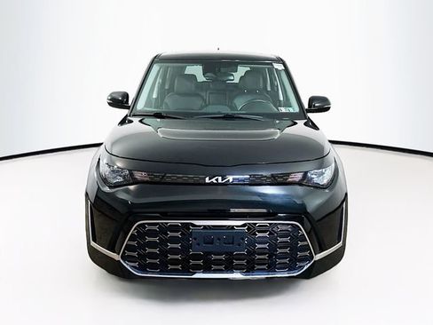 Used 2023 Kia Soul GT-Line FWD image 2