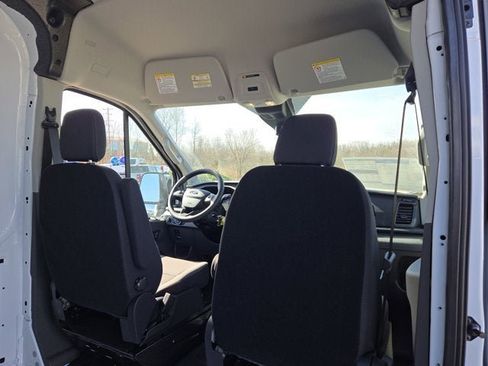 New 2025 Ford Transit 250 148 Medium Roof image 36