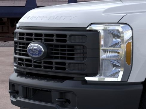 New 2026 Ford F350 XL AWD/4WD image 17