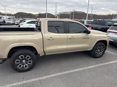 Used 2023 Chevrolet Colorado Z71 w/ Z71 Convenience Package 2 image 12