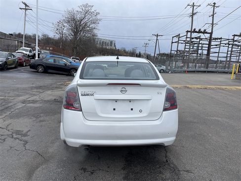 Used 2011 Nissan Sentra 2.0 SR image 4