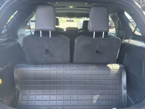 Used 2017 Ford Explorer Sport AWD/4WD image 5