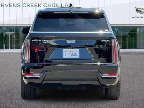 Used 2026 Cadillac Escalade IQL Luxury AWD/4WD image 4