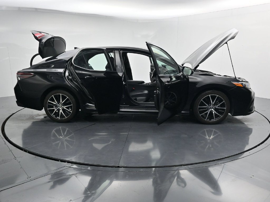Used 2024 Toyota Camry SE FWD image 45