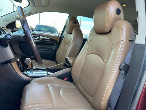 Used 2017 Buick Enclave Leather image 16