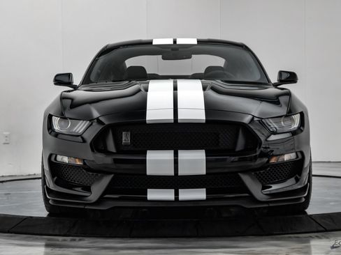 Used 2015 Ford Mustang Shelby GT350 RWD image 28