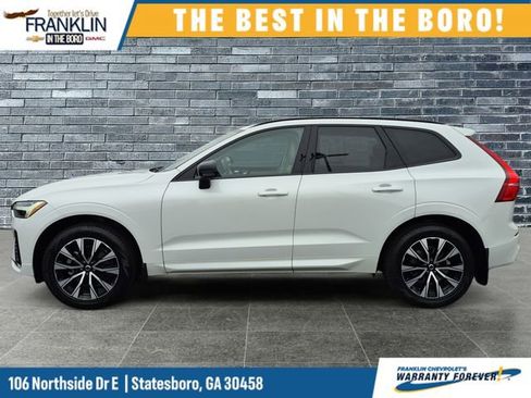 Used 2025 Volvo XC60 B5 Core w/ Protection Package Premier image 2