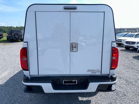 Used 2022 Chevrolet Colorado LT w/ Safety Package RWD image 10