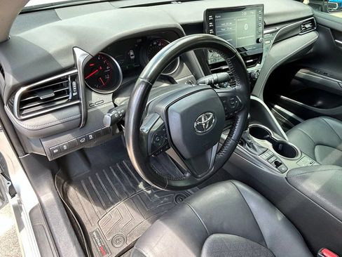 Used 2021 Toyota Camry XSE FWD image 17